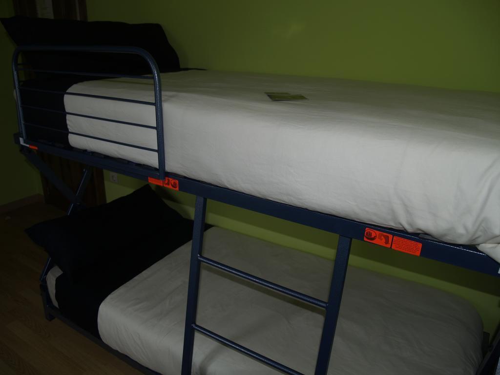 Albergue de Yebra Yebra de Basa Habitación foto